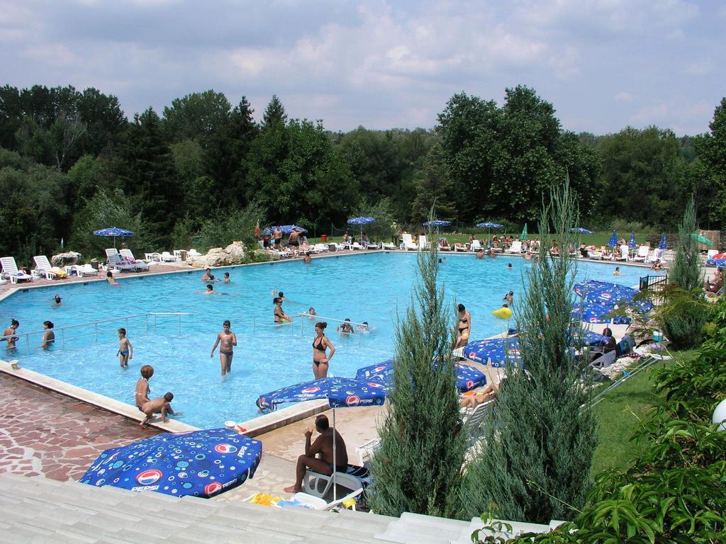 Hotel Grivitsa Плевна Экстерьер фото
