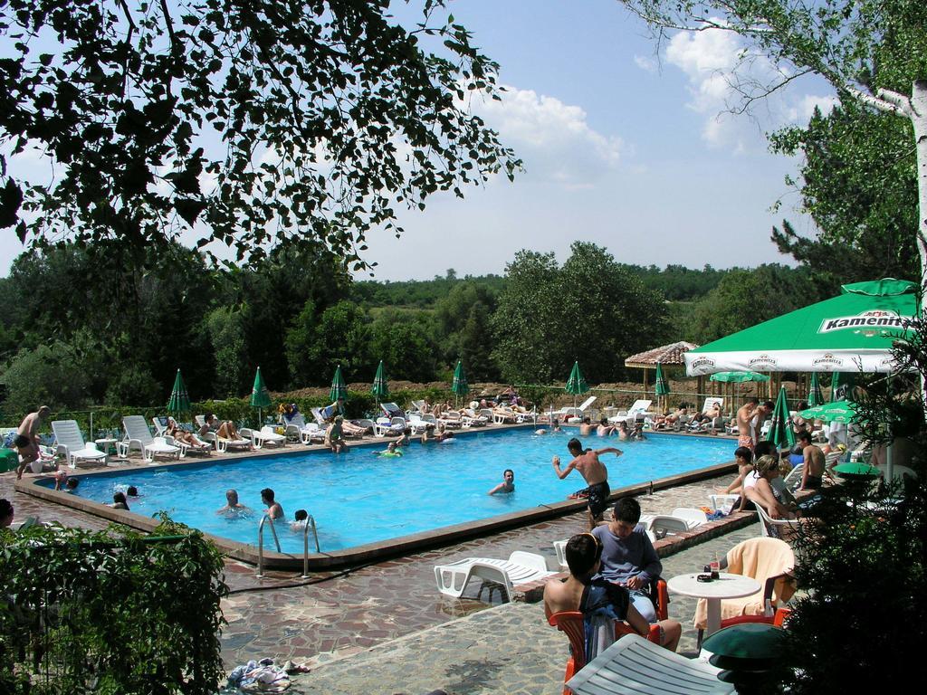 Hotel Grivitsa Плевна Экстерьер фото